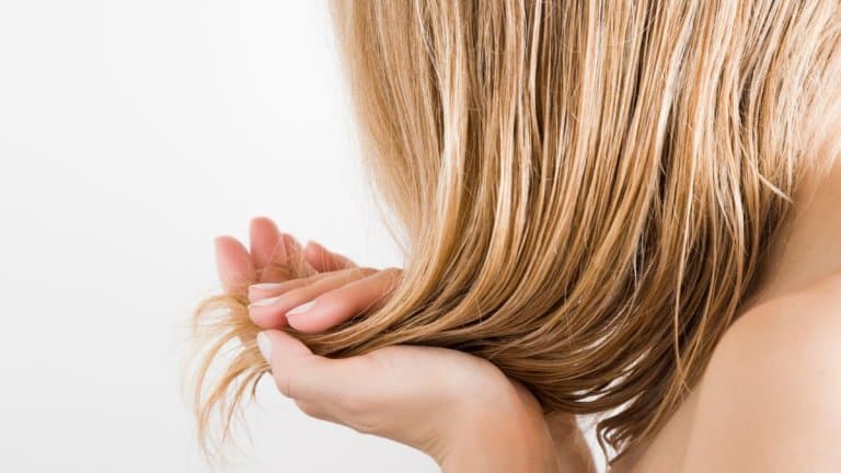Cum Să-Ți Îngrijești Părul După O Decolorare?