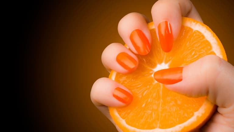 Modele de unghii cu gel portocalii 10